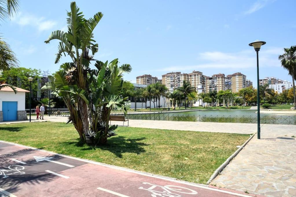 Junto estación tren y la playa, GARAJE INCLUIDO Apartamento Málaga Exterior foto