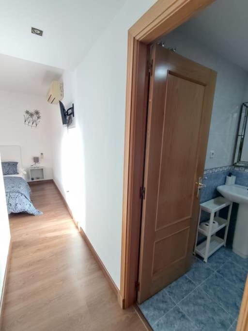 Junto estación tren y la playa, GARAJE INCLUIDO Apartamento Málaga Exterior foto