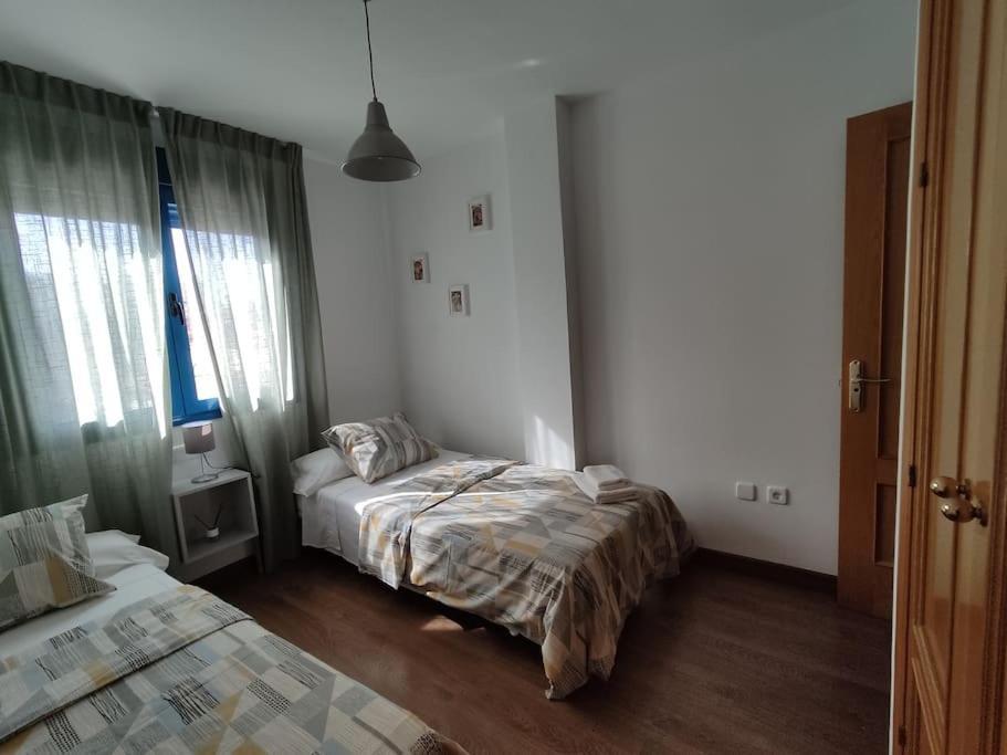 Junto estación tren y la playa, GARAJE INCLUIDO Apartamento Málaga Exterior foto