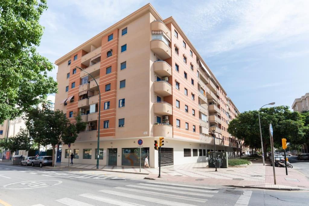 Junto estación tren y la playa, GARAJE INCLUIDO Apartamento Málaga Exterior foto