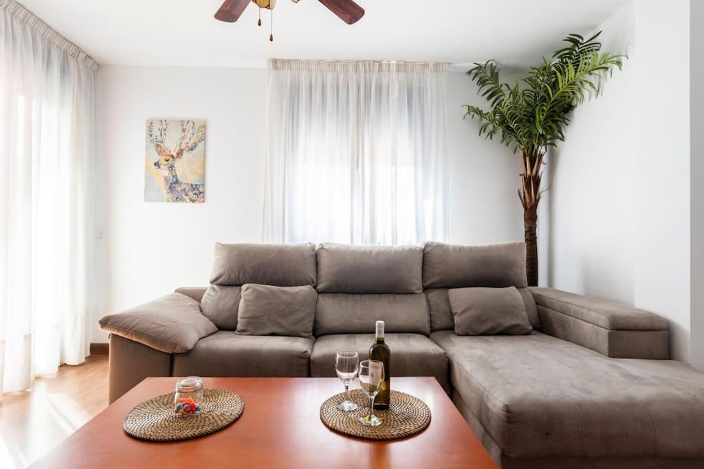 Junto estación tren y la playa, GARAJE INCLUIDO Apartamento Málaga Exterior foto