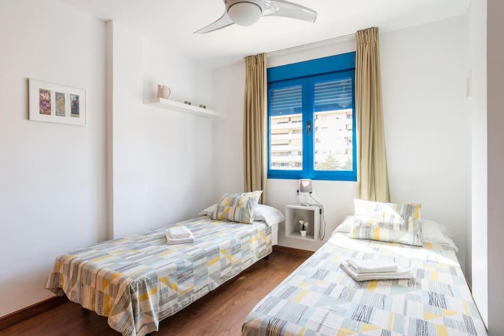 Junto estación tren y la playa, GARAJE INCLUIDO Apartamento Málaga Exterior foto
